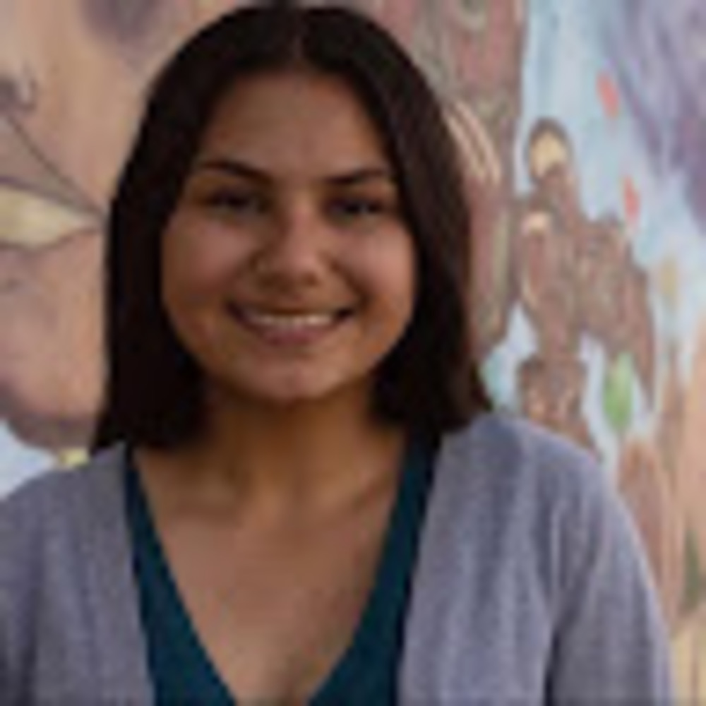 Meet your Posher, Aracely